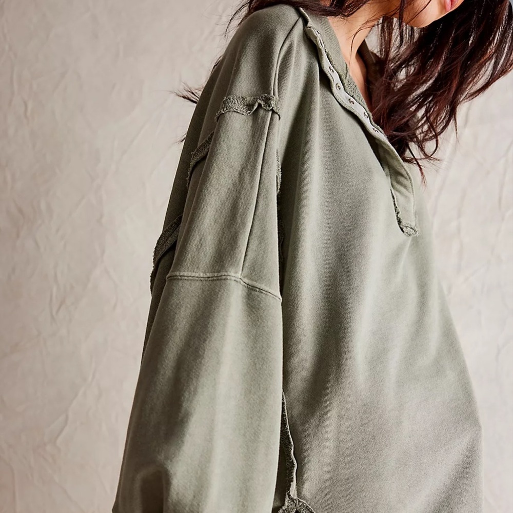 NWT Free People Camden Henley - Picture 5 of 10